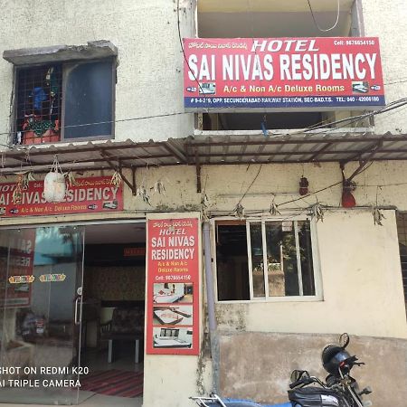 Hotel Sai Nivas Residency Hyderabad Exterior foto
